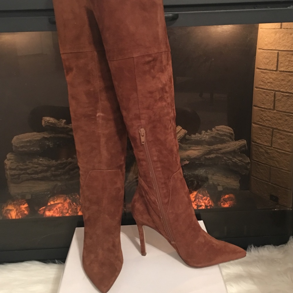 GUESS GWNACE KNEE HIGH BOOTS-7 1/2 DARK NTRL SUEDE